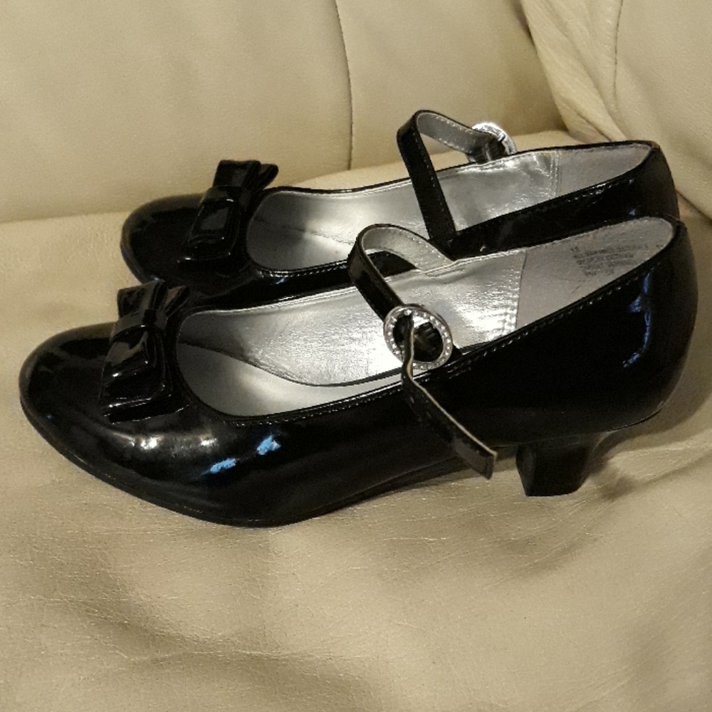Girls black dress shoes size 13